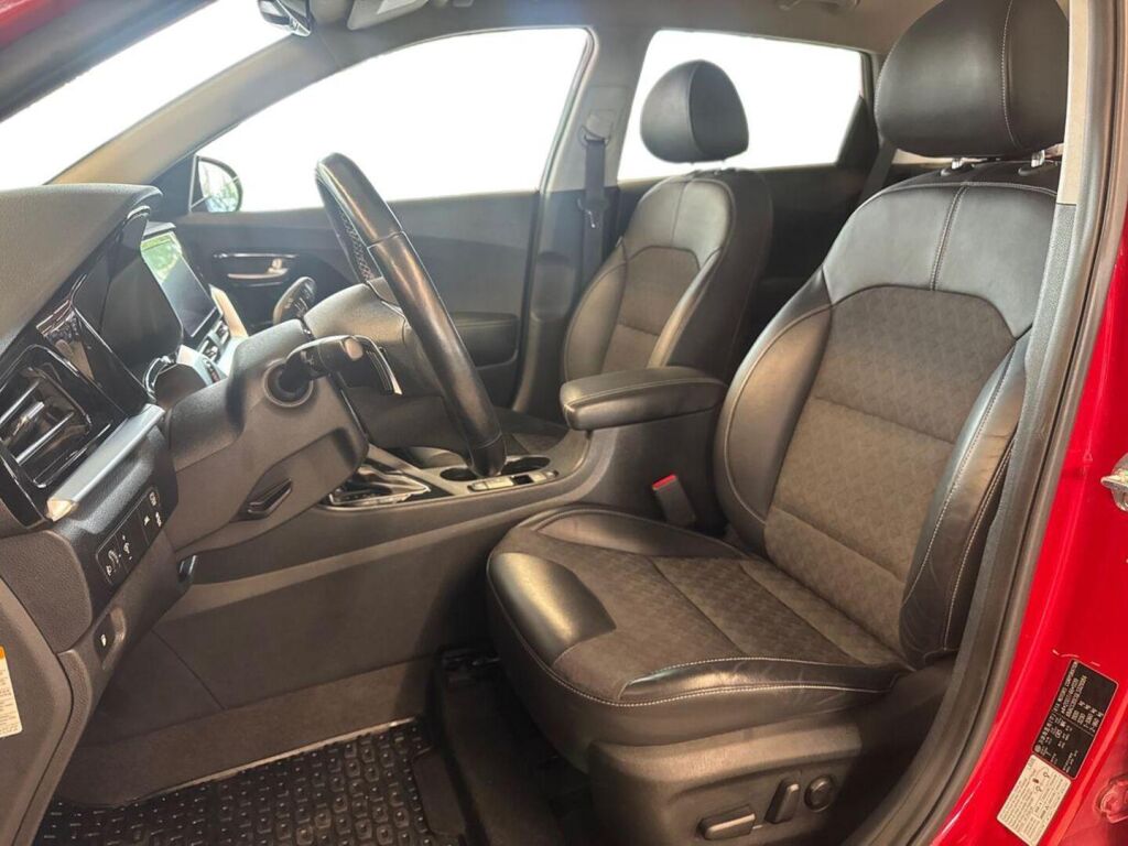 Kia Niro 2019 Metallinhohto Punainen