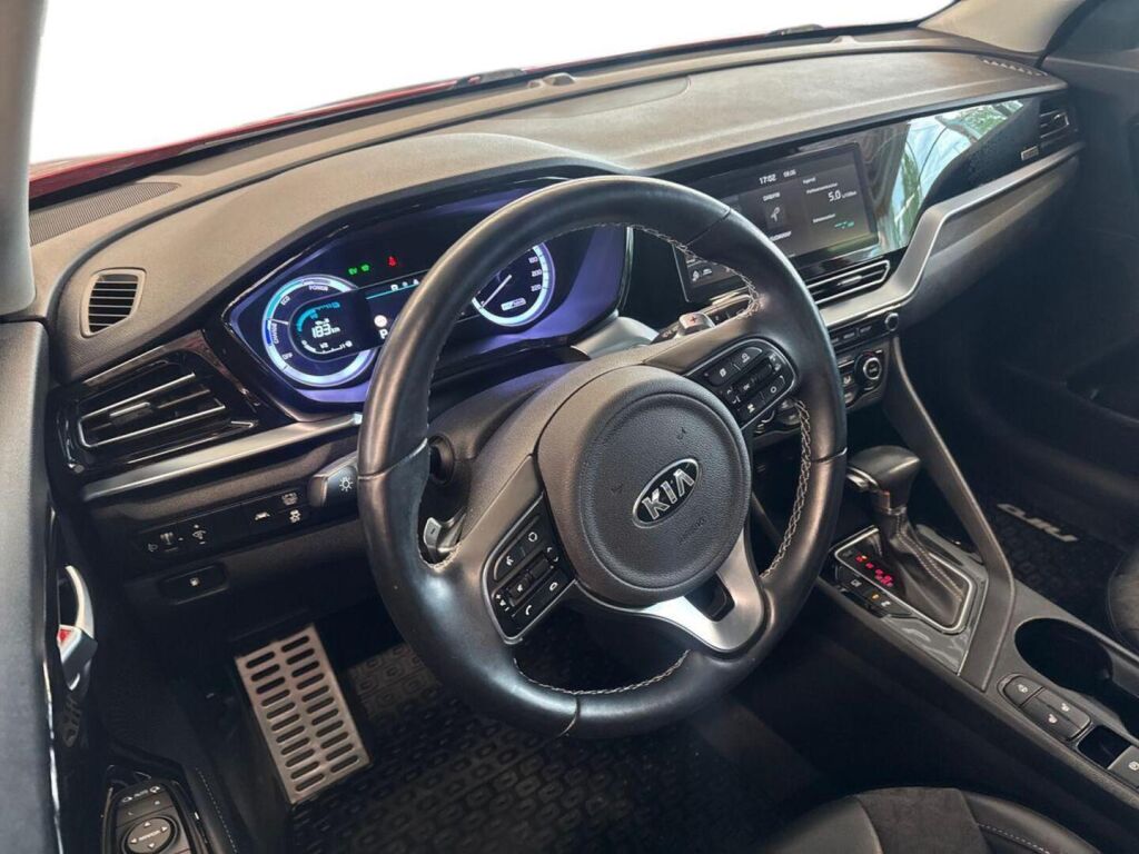 Kia Niro 2019 Metallinhohto Punainen