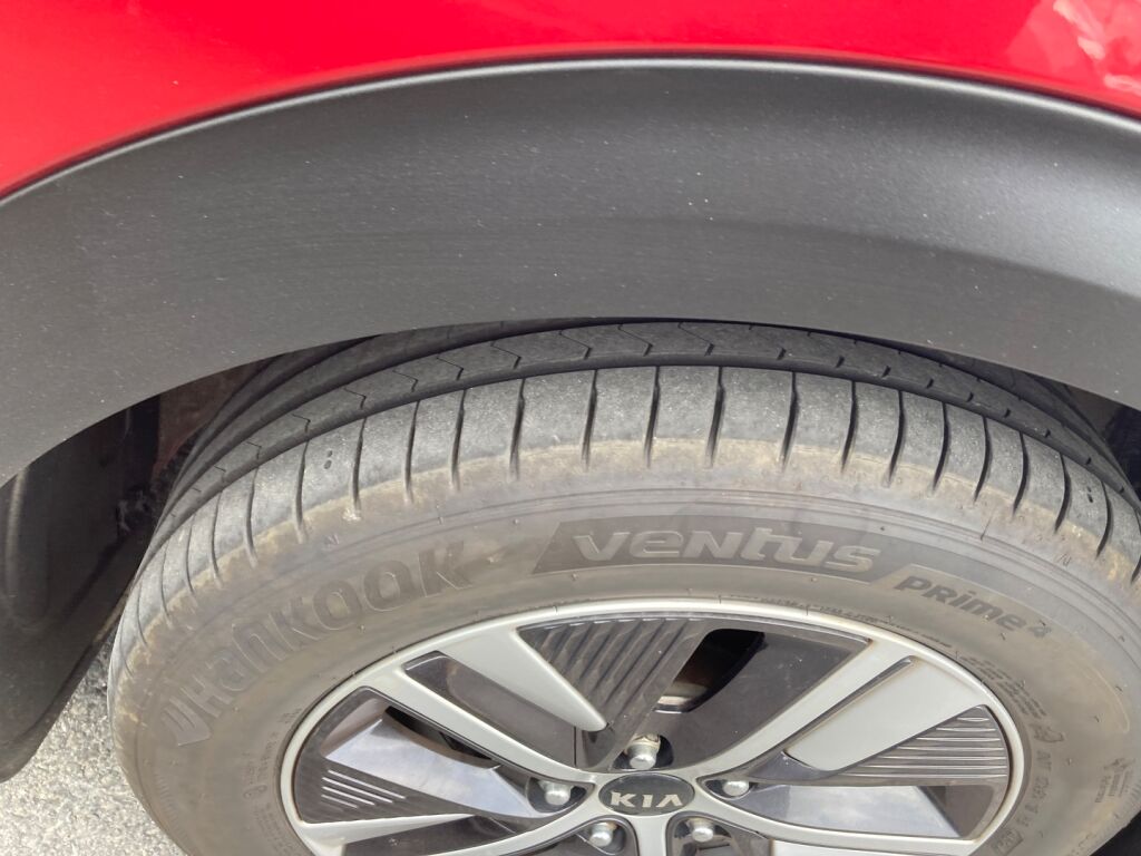 Kia Niro 2019 Metallinhohto Punainen
