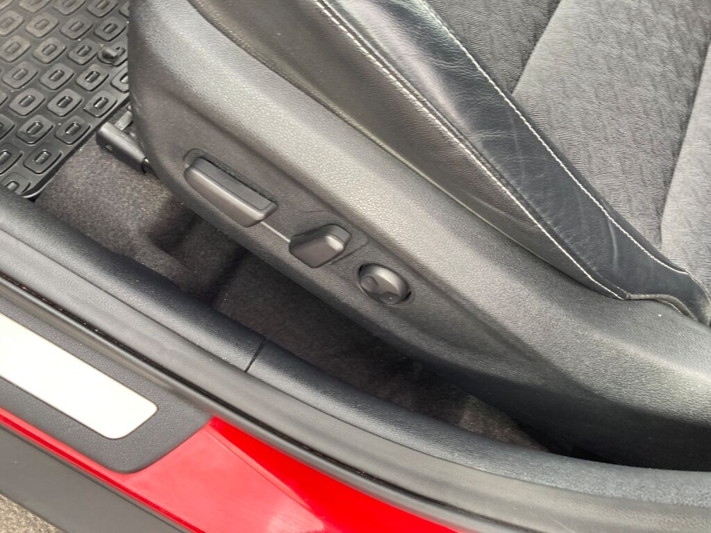 Kia Niro 2019 Metallinhohto Punainen