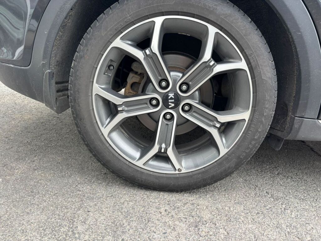 Kia XCeed 2020 Musta