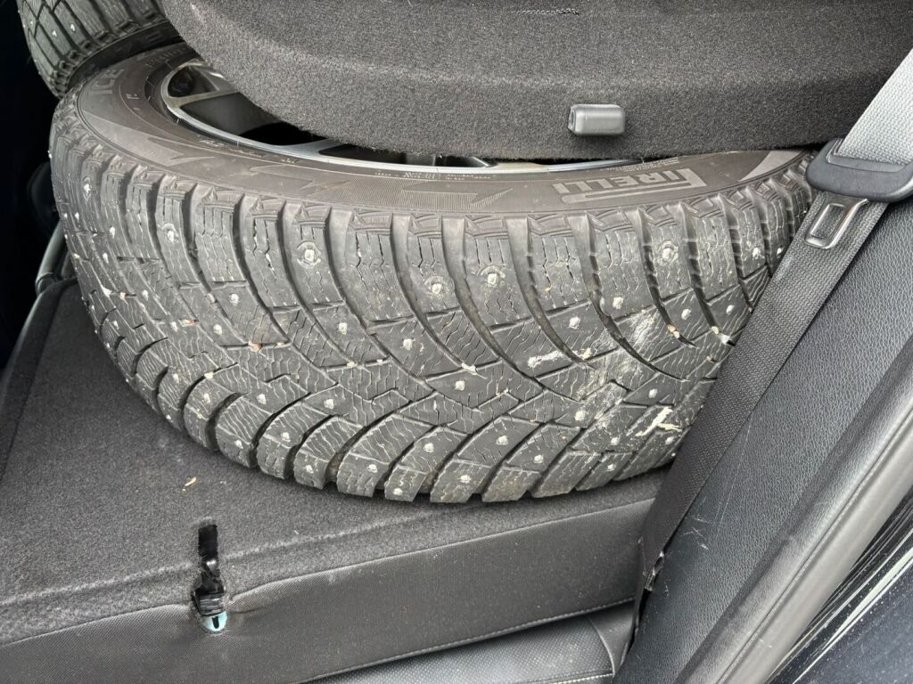 Kia XCeed 2020 Musta