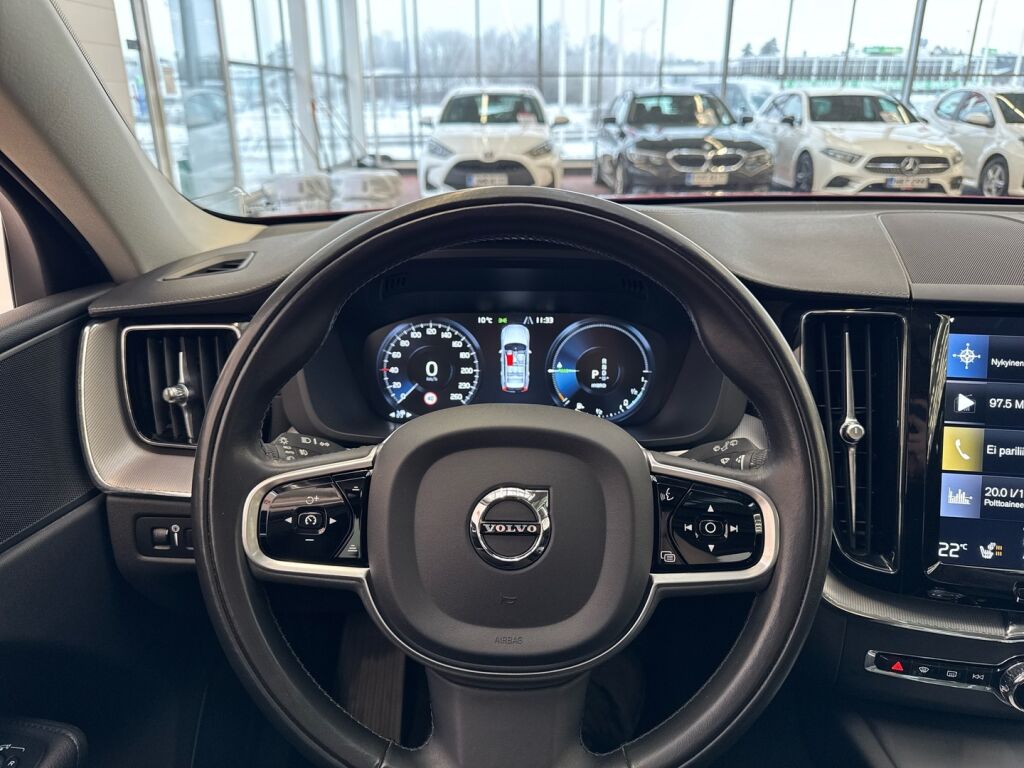 Volvo XC60 2020 Punainen