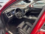 Volvo XC60 2020 Punainen