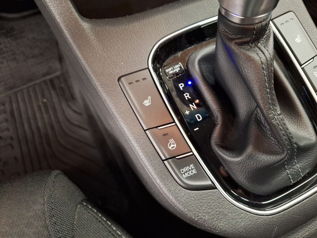 Hyundai i30 Hatchback 2020 Valkoinen