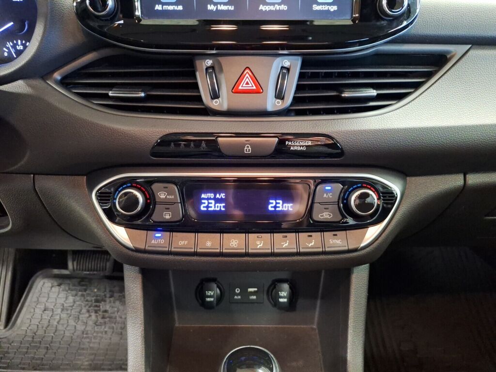 Hyundai i30 Hatchback 2020 Valkoinen