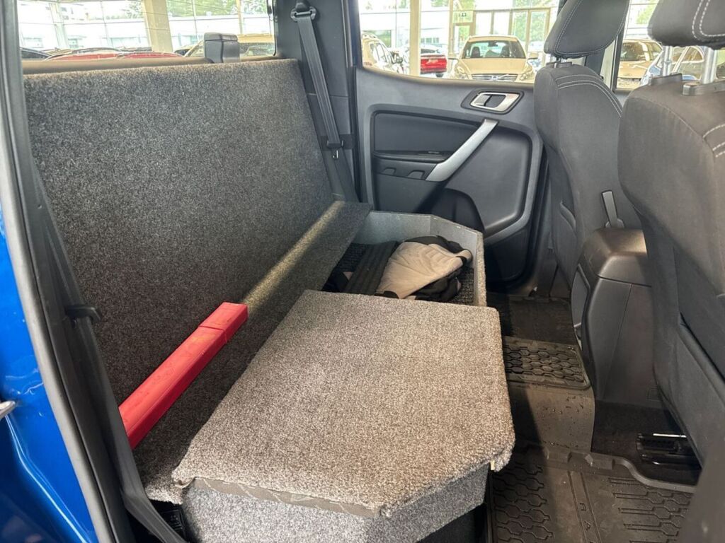 Ford Ranger 2020 Sininen