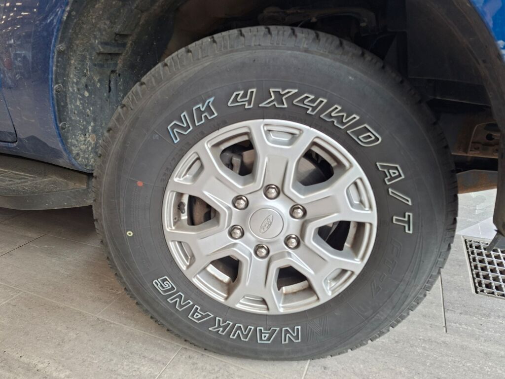 Ford Ranger 2020 Sininen