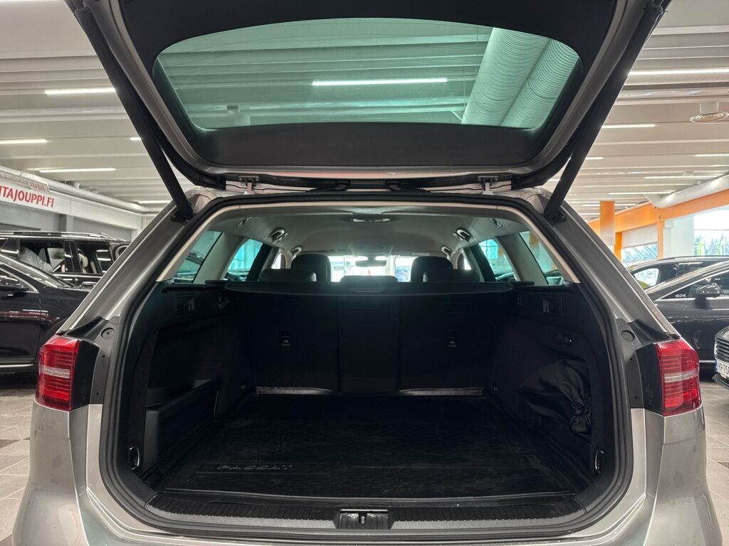 Volkswagen Passat 2017 Harmaa