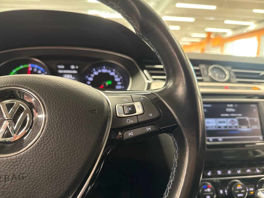 Volkswagen Passat 2017 Harmaa