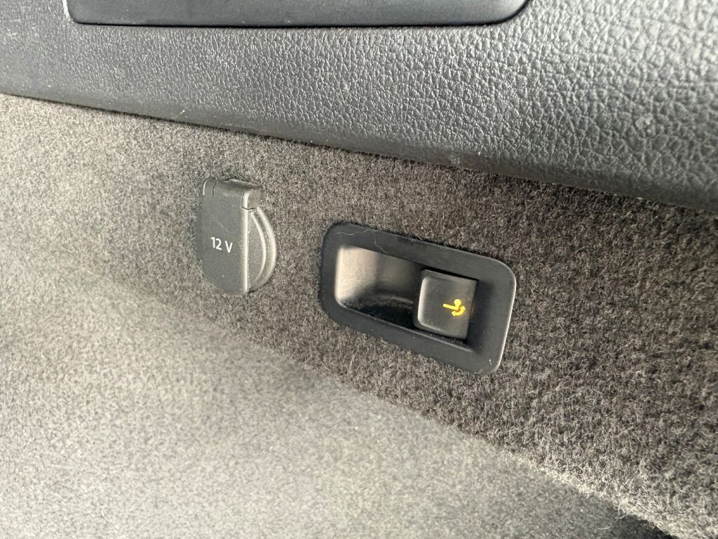 Volkswagen Passat 2017 Harmaa