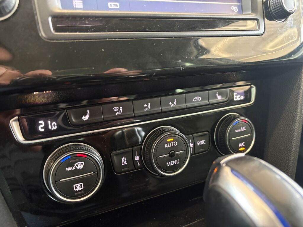 Volkswagen Passat 2017 Harmaa