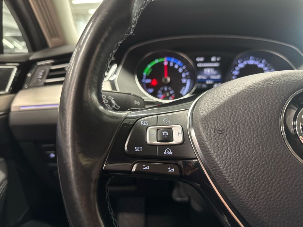 Volkswagen Passat 2017 Harmaa