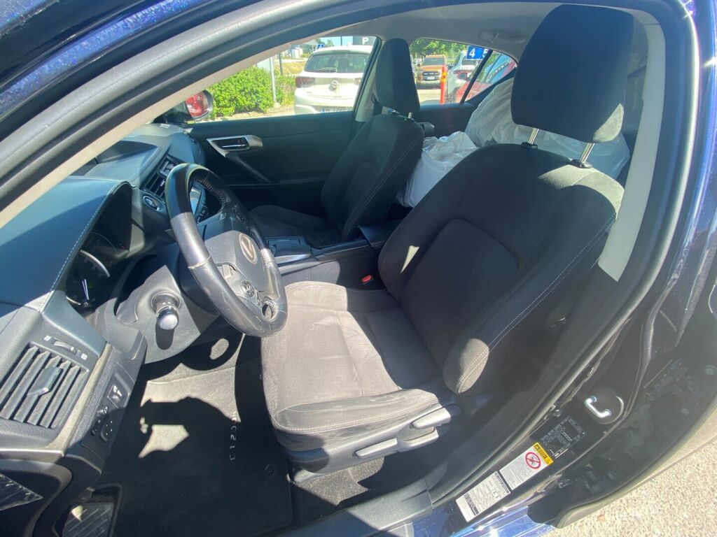 Lexus CT 2018 Sininen