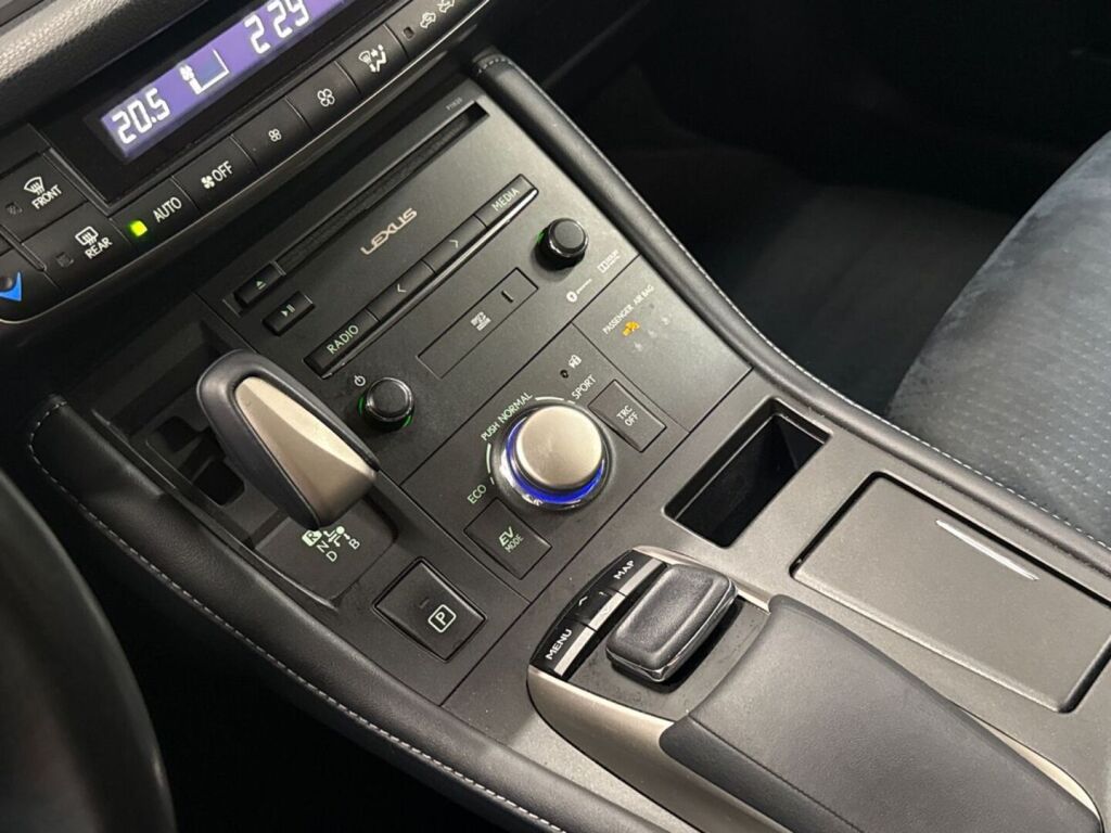 Lexus CT 2018 Sininen