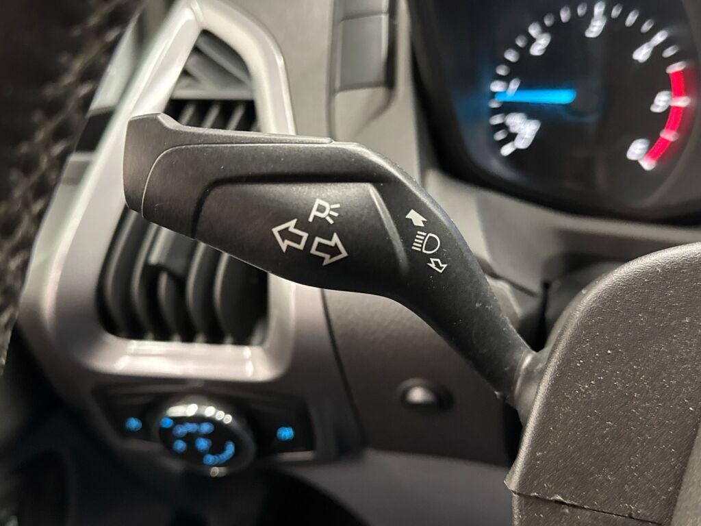 Ford Transit Custom 2013 Valkoinen