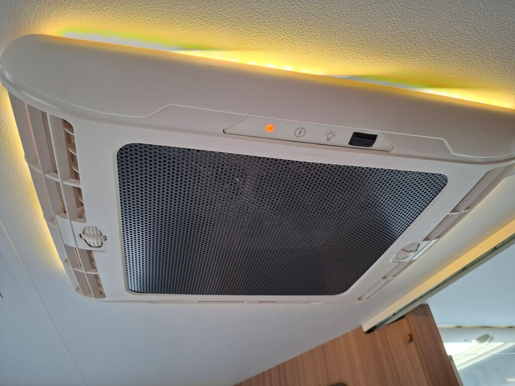Adria MATRIX 670 SC ALDE 2020 Harmaa