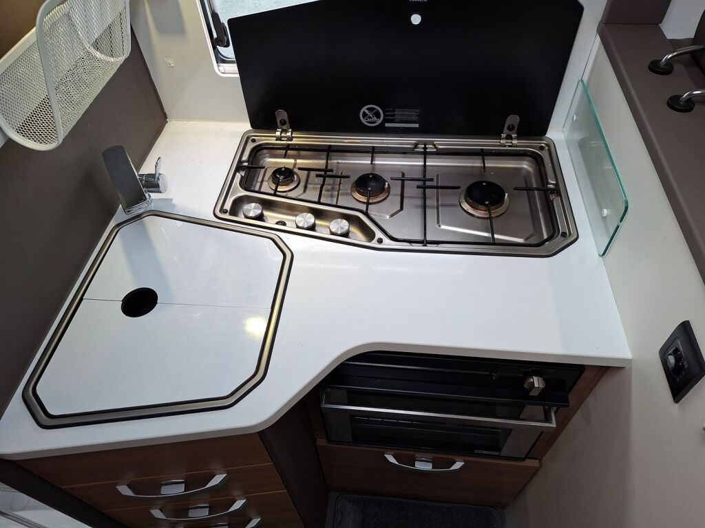 Adria MATRIX 670 SC ALDE 2020 Harmaa