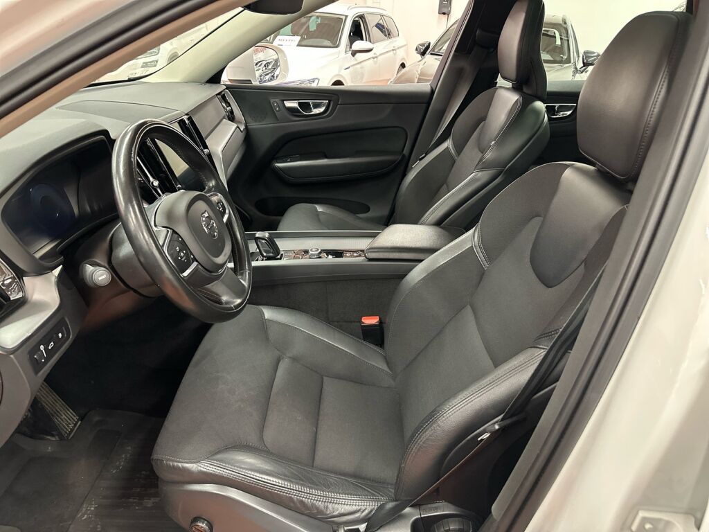 Volvo XC60 2020 Valkoinen