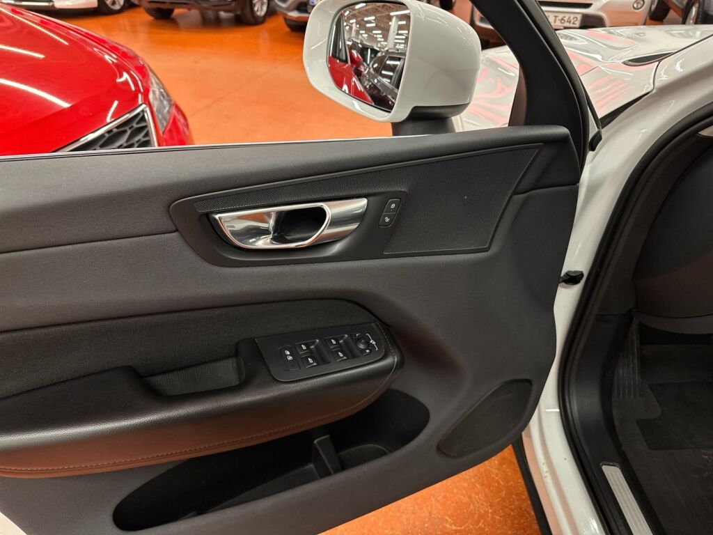 Volvo XC60 2020 Valkoinen