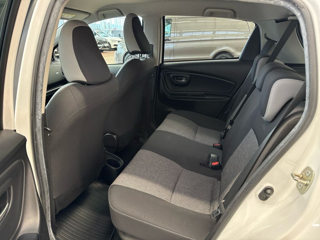 Toyota Yaris 2020 Valkoinen
