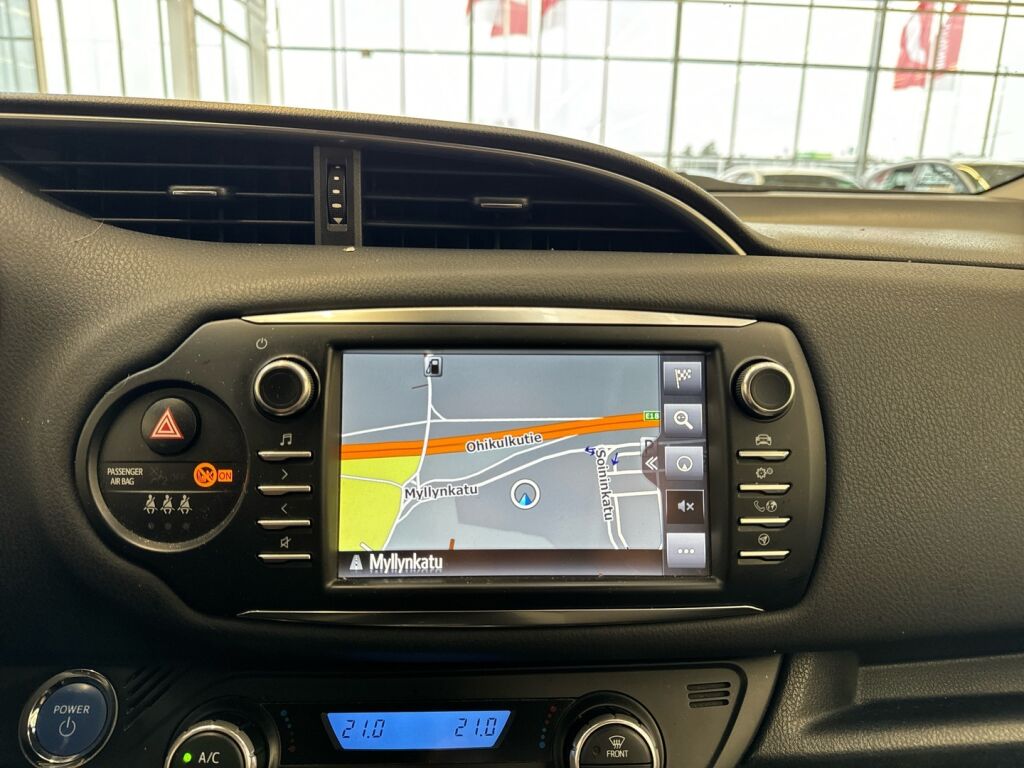 Toyota Yaris 2020 Valkoinen