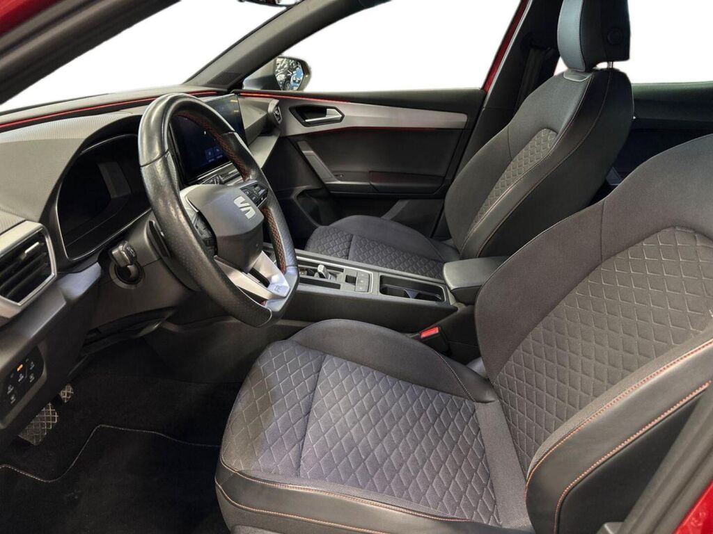 Seat Leon 2020 Punainen