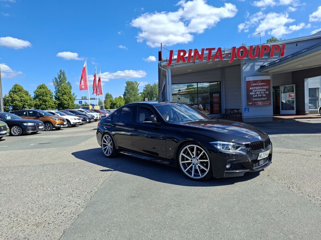 BMW 330 2017 Musta