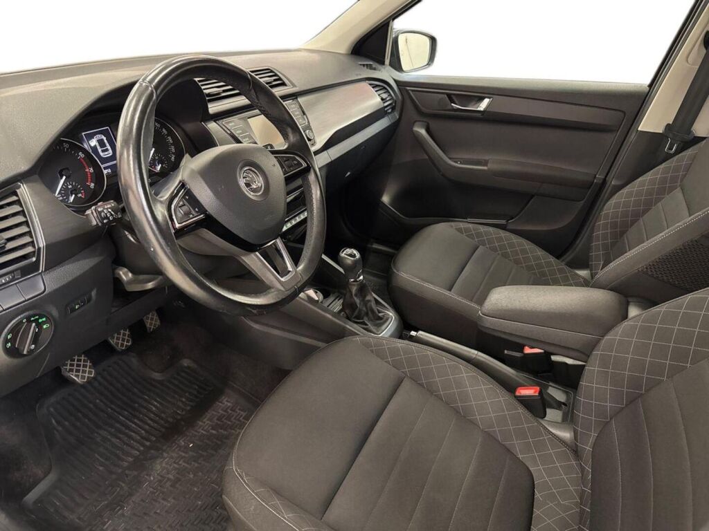 Skoda Fabia 2015 Harmaa
