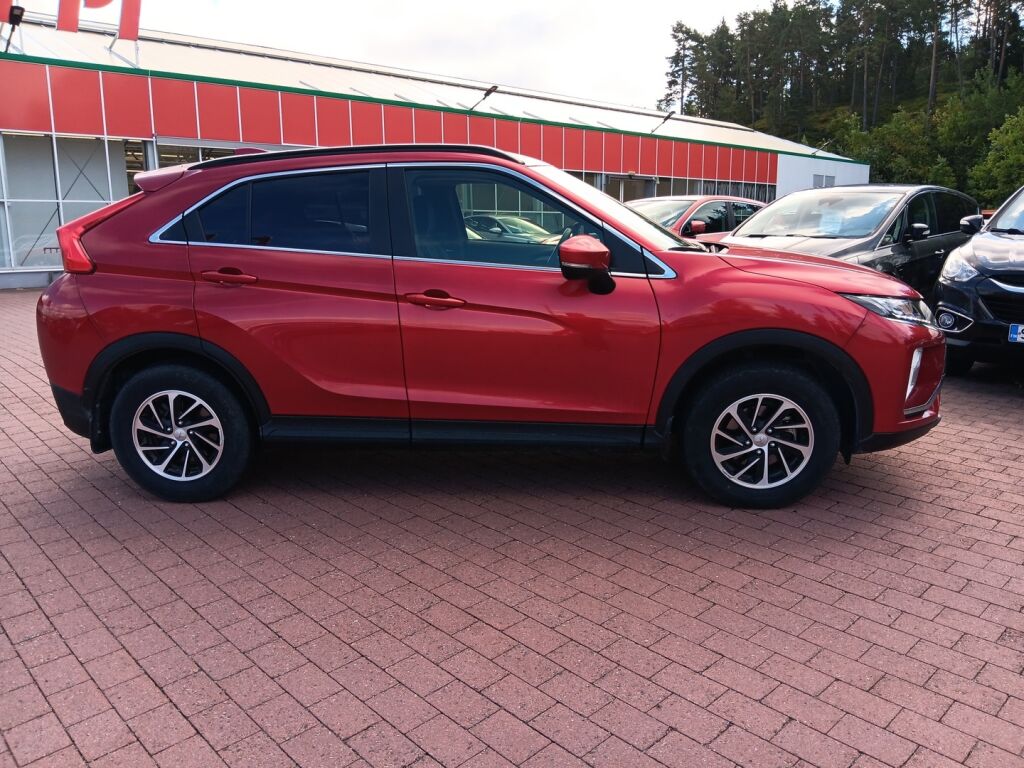 Mitsubishi Eclipse Cross 2020 Punainen