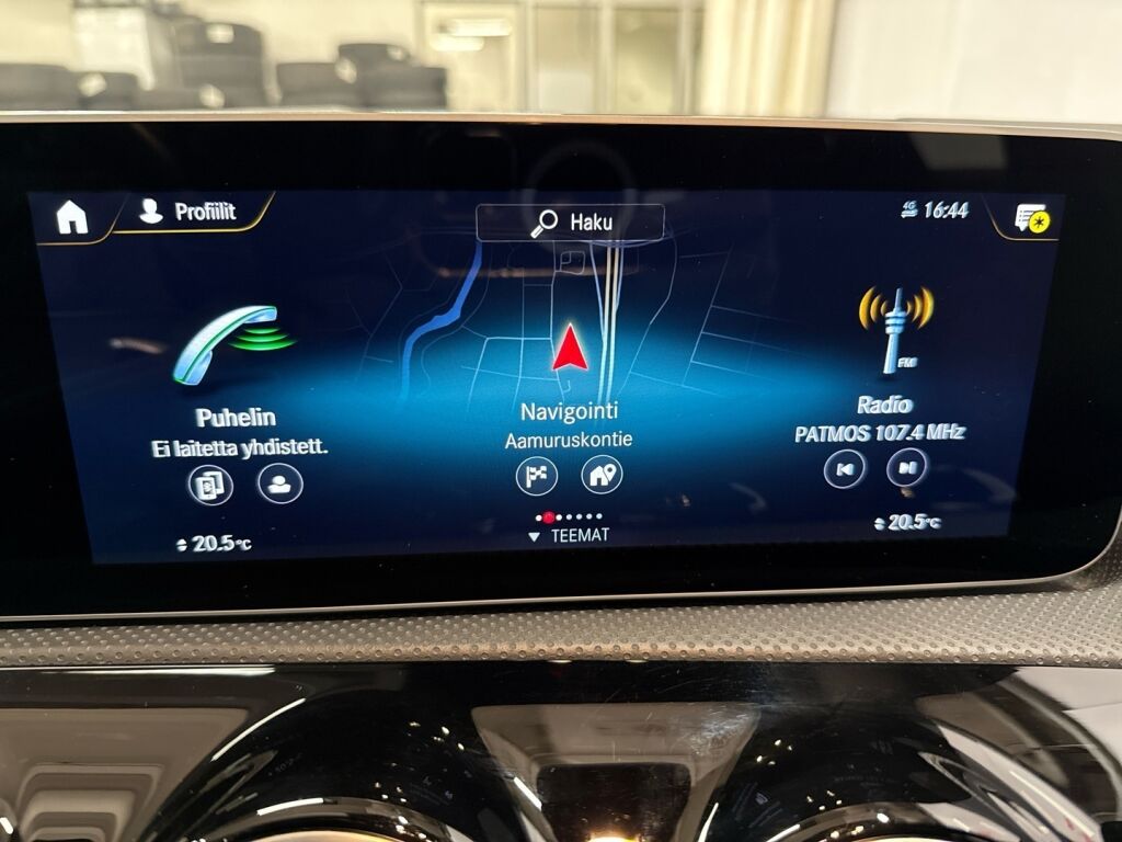 Mercedes-Benz A 2019 Punainen