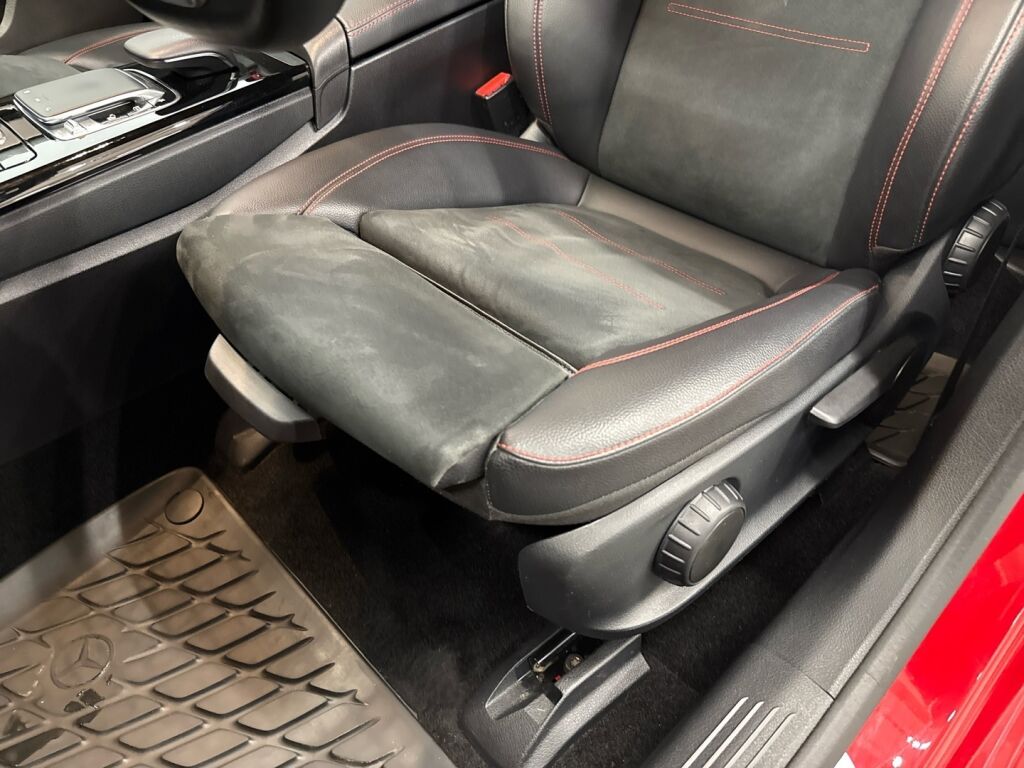 Mercedes-Benz A 2019 Punainen