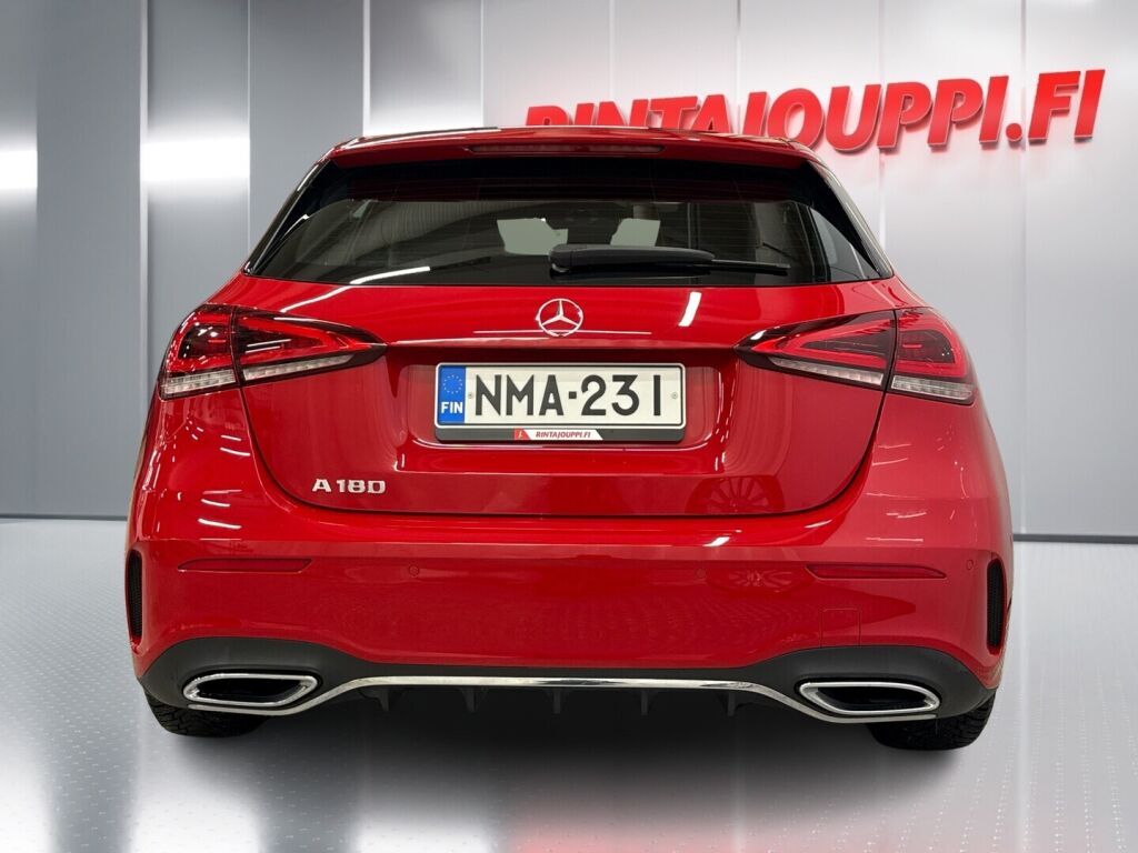 Mercedes-Benz A 2019 Punainen