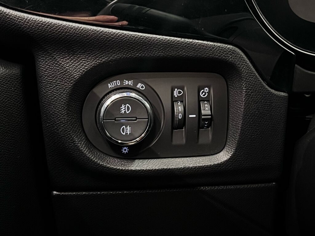 Opel Corsa 2020 Met. harmaa