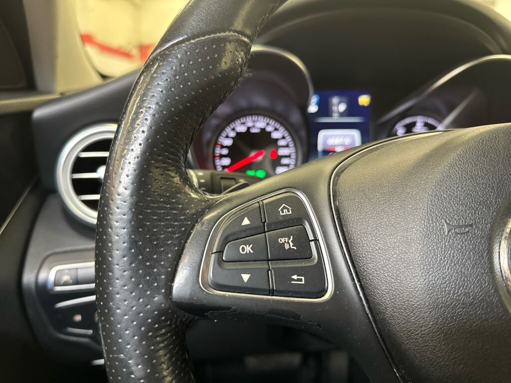 Mercedes-Benz C 2018 Valkoinen