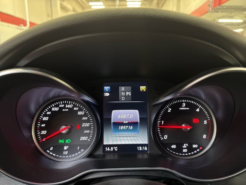 Mercedes-Benz C 2018 Valkoinen