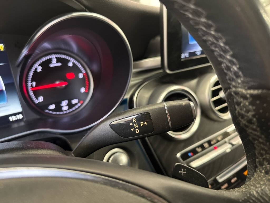 Mercedes-Benz C 2018 Valkoinen