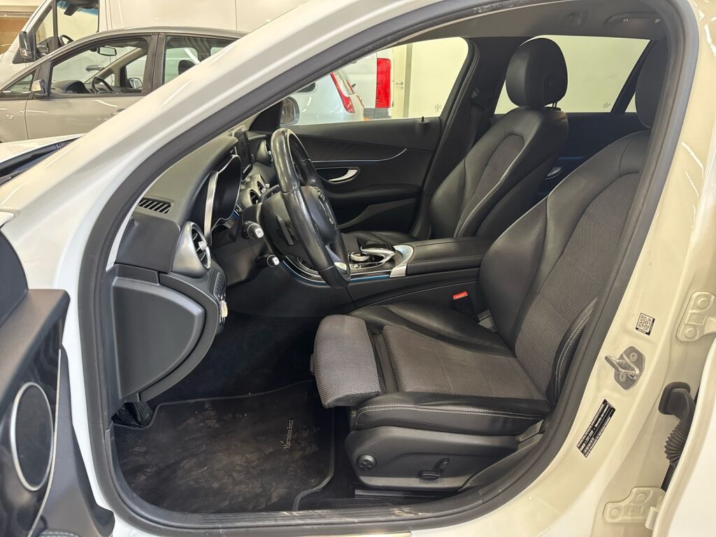 Mercedes-Benz C 2018 Valkoinen