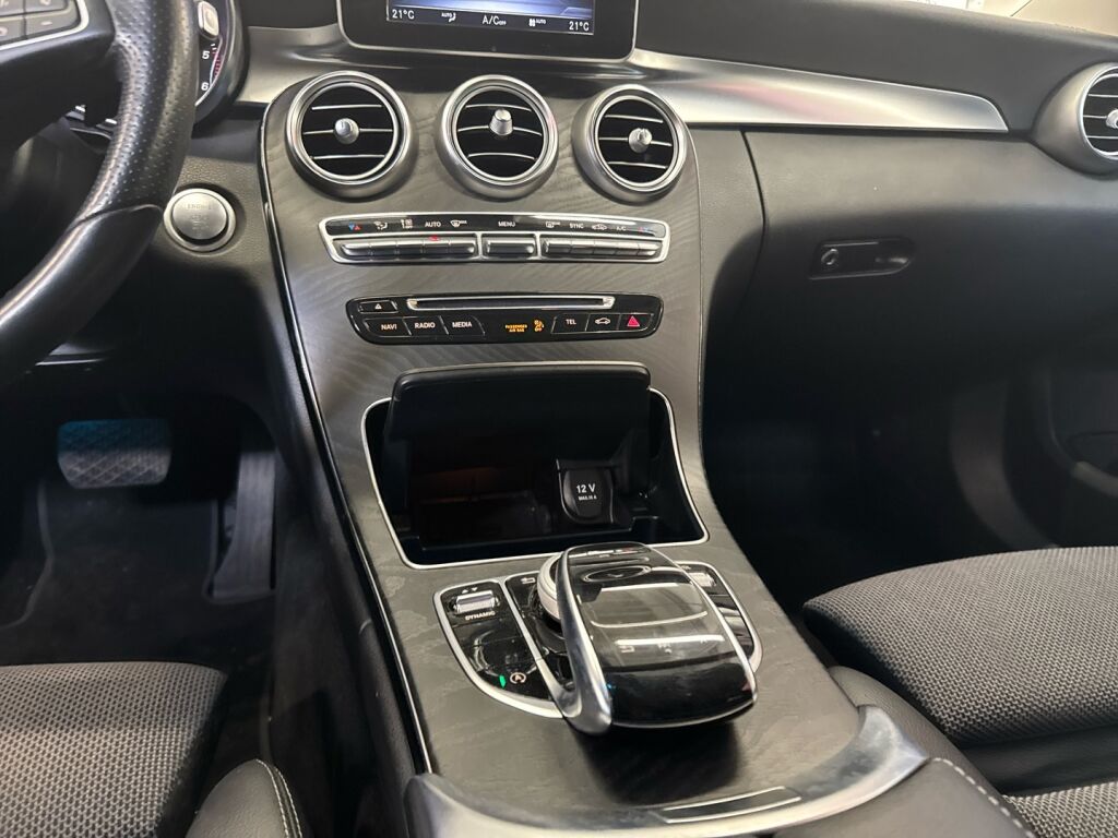 Mercedes-Benz C 2018 Valkoinen