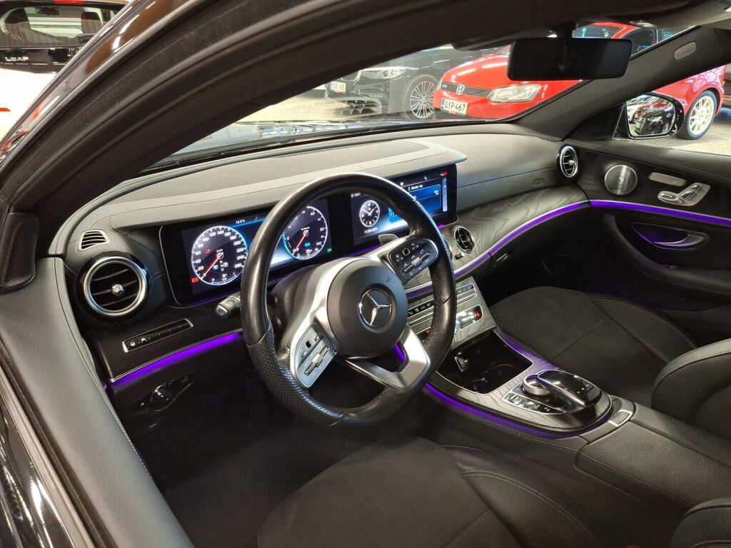 Mercedes-Benz E 2020 Sininen