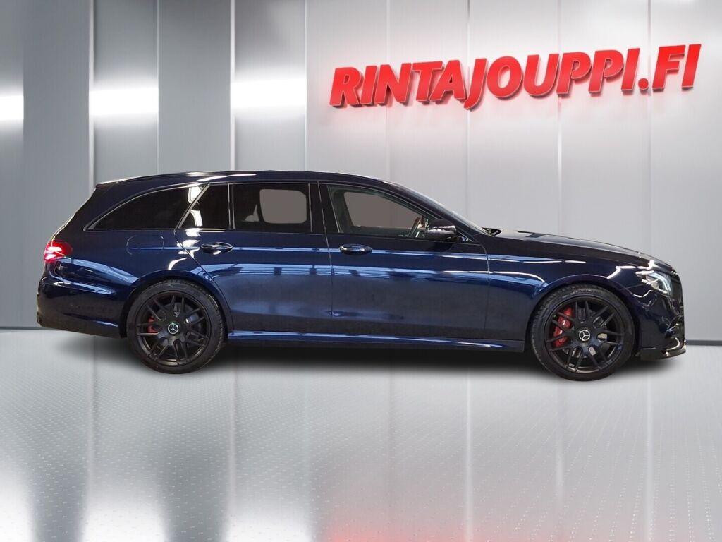 Mercedes-Benz E 2020 Sininen