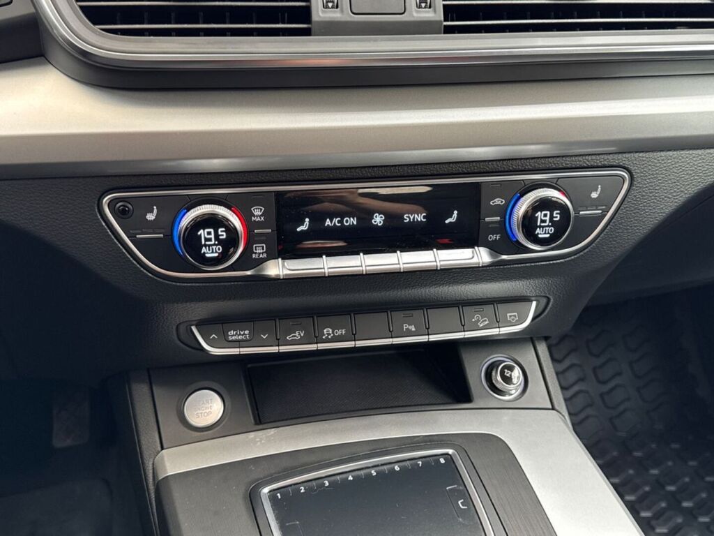 Audi Q5 2020 Valkoinen