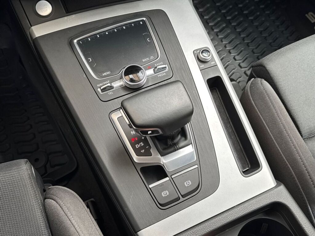 Audi Q5 2020 Valkoinen