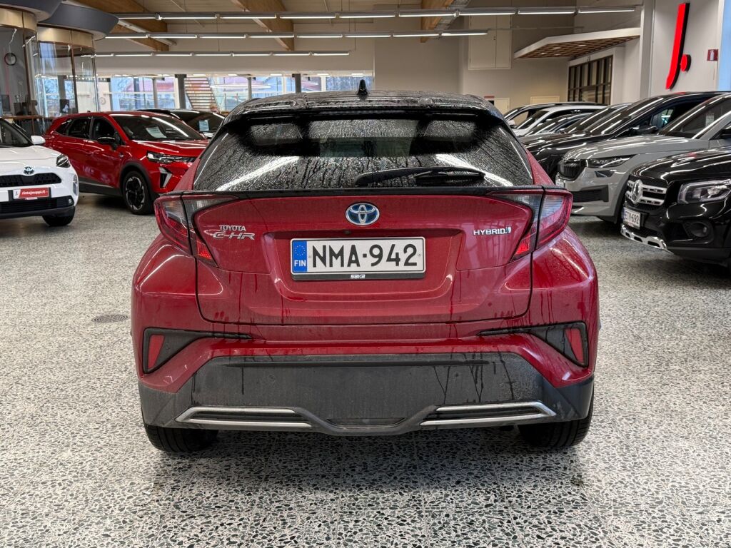 Toyota C-HR 2020 Punainen