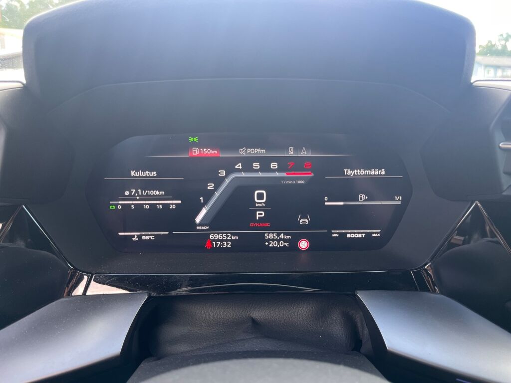 Audi S3 2021 Musta