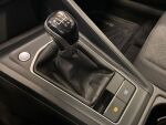 Volkswagen Golf 2021 Valkoinen