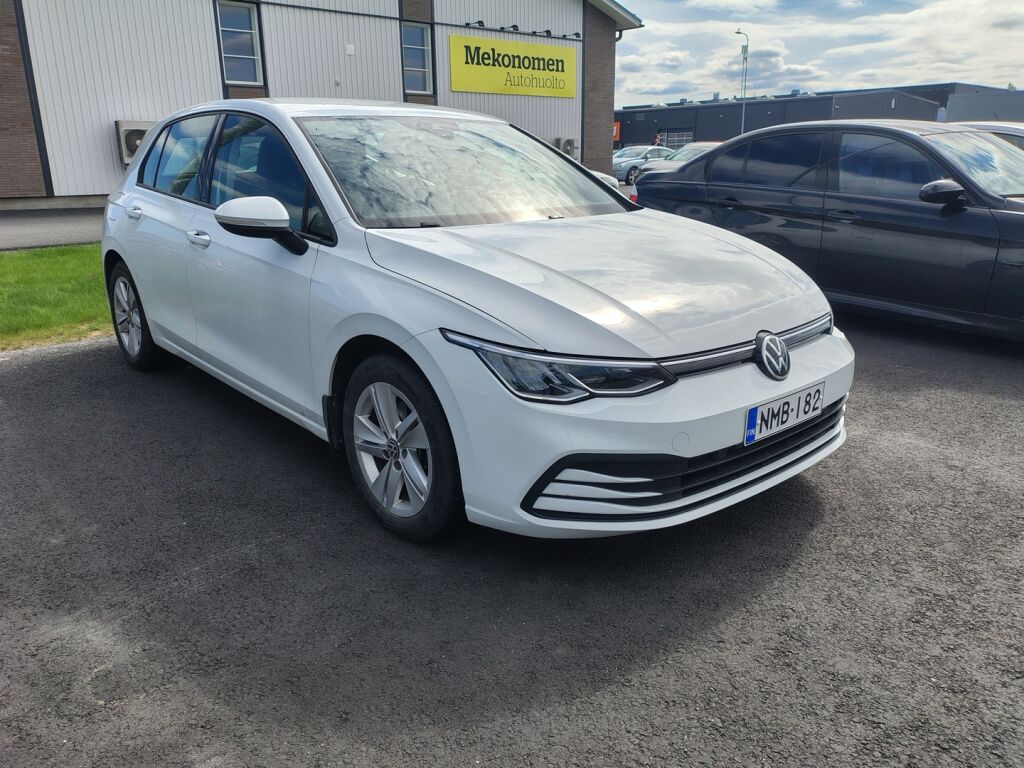 Volkswagen Golf 2021 Valkoinen