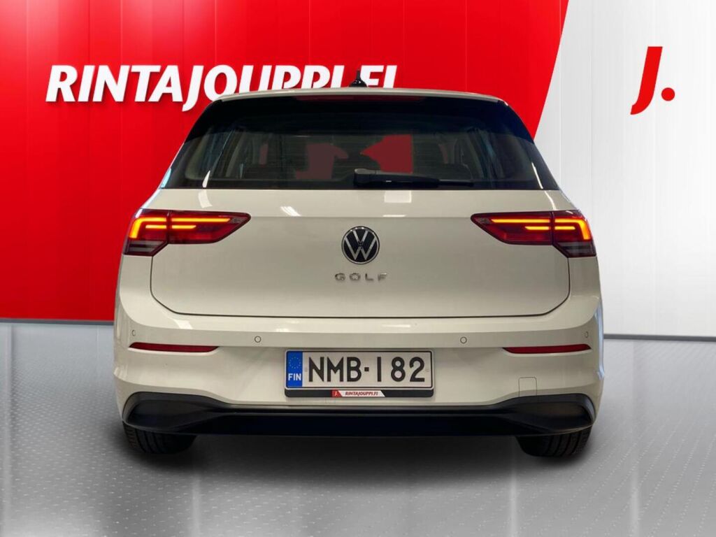 Volkswagen Golf 2021 Valkoinen
