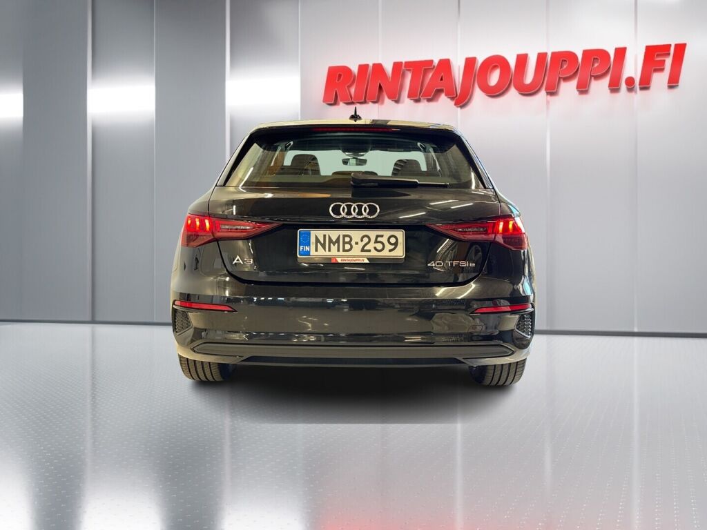 Audi A3 2021 Musta