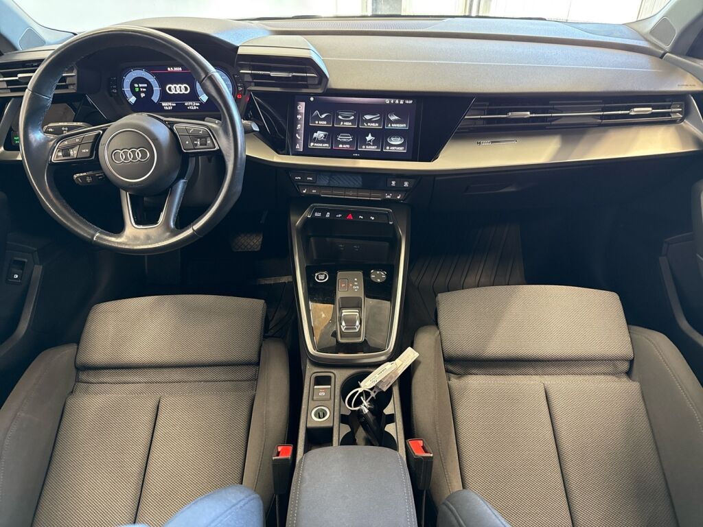 Audi A3 2021 Musta